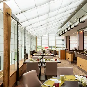 Hotel Leonardo Bonn Airport
